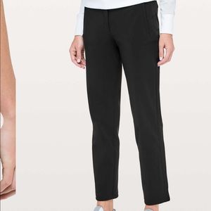 NWT lululemon On the Move Pant Sz 10 Black